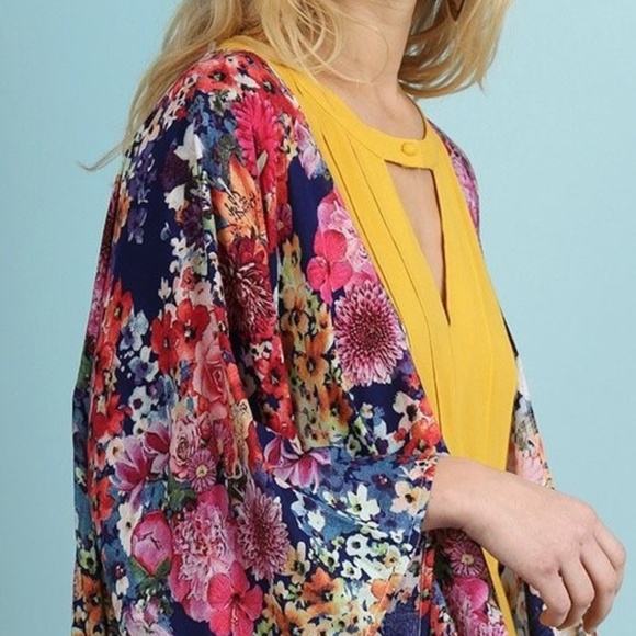 Floral Kimono - Picture 2 of 4